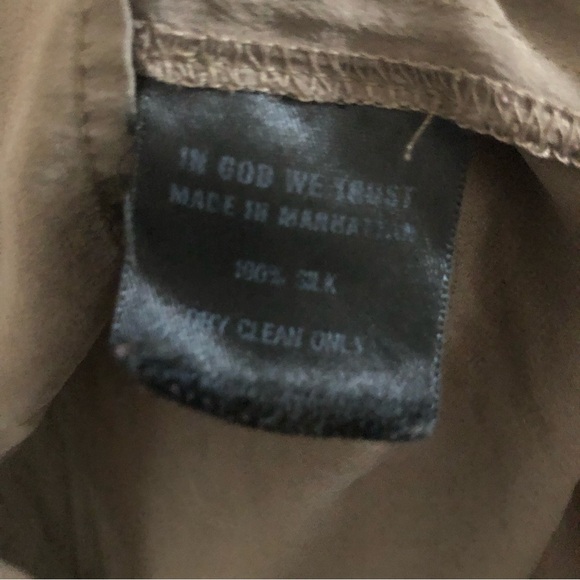 3/$12 In God We Trust 100% Silk Button Down Long Sleeve Blouse - Picture 5 of 5